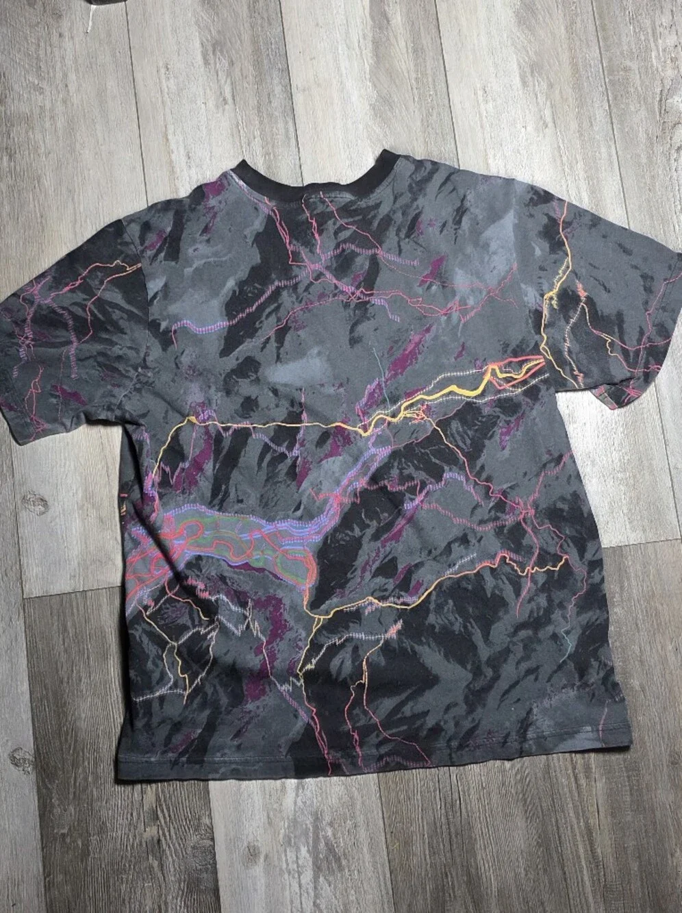 The North Face Men's AOP Trail-inspired 'Trail Glow' Graphic Tee Shirt Sz Lg